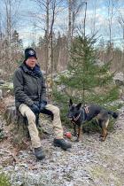 Anders och Cleo har klarat av Hundmarschen och tar igen sig en stund.