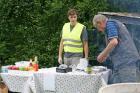 Hamburgerservering i gourmetklass svarade Urban och Liam för. I köket kreerade trojkan Kicki, Marie och Birgit bl a delikata mackor.