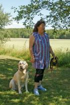 Yvonne följde med för att visa och berätta om sin diabeteshund Solo som hon har tränat upp själv.